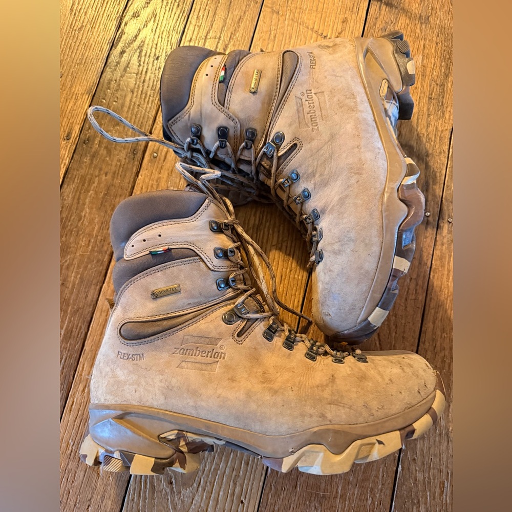 Zamberlan Tan Hiking Boots